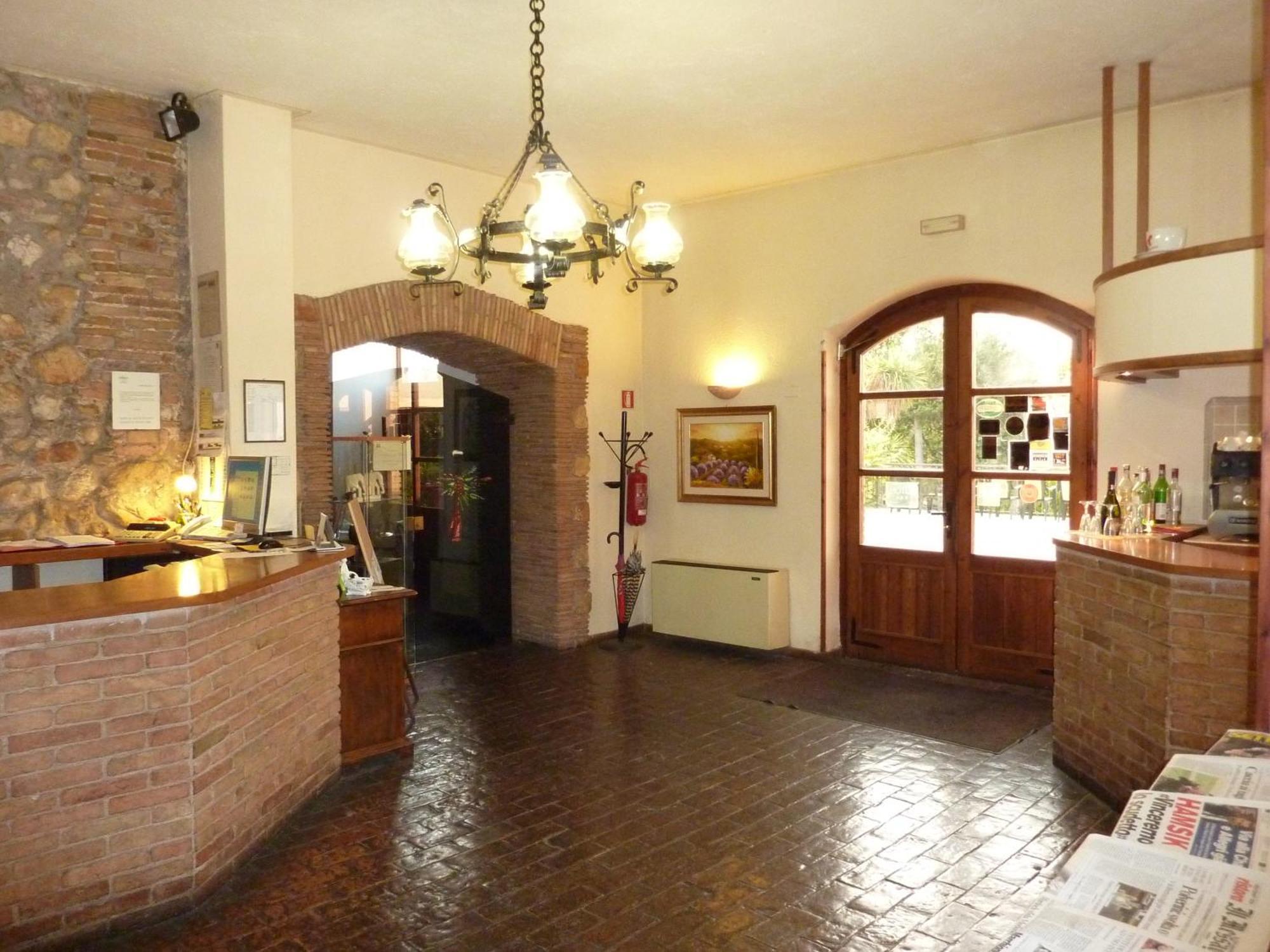 La Rocca Hotel Narni Exterior photo
