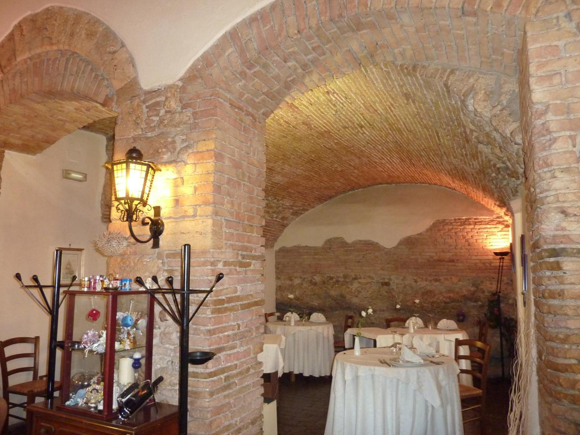 La Rocca Hotel Narni Exterior photo